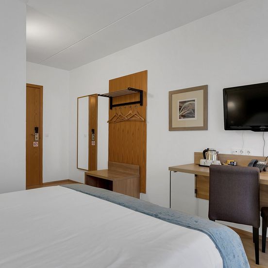 Bedroom view of Airport Hotel Aurora Star