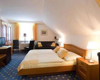 Hotel Biedermeier Hof - Schaerding - Bedroom
