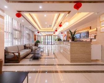 Greentree Inn Huayin Huashan Scenic Area Xiyue Branch - Weinan - Lobby