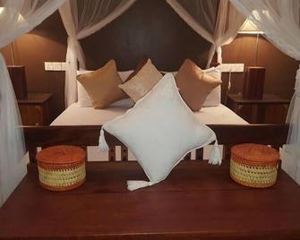 Asharo Sigiriya Villa - Sigiriya - Bedroom