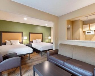 Studio 6 Suites Charlotte Nc Tyvola Rd Executive Park - Charlotte - Bedroom