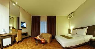 Hotel Pangeran City - Padang - Schlafzimmer