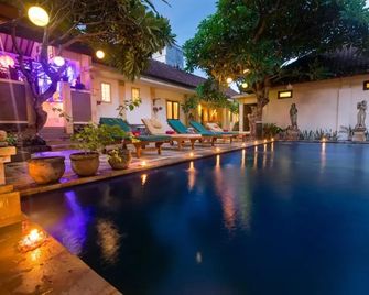 Pazzo Bali - Abang - Basen