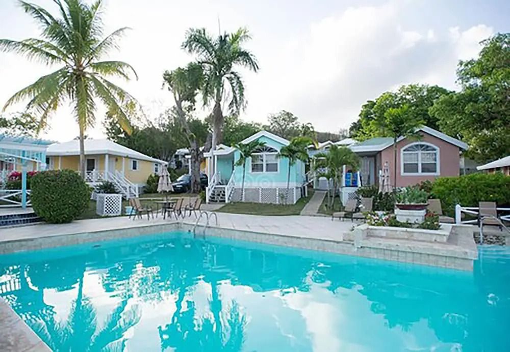 شيناي باي بيتش ريزورت - قسم كريستيانستيد - حوض السباحة