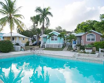 Bungalows on the Bay - Christiansted - Pool