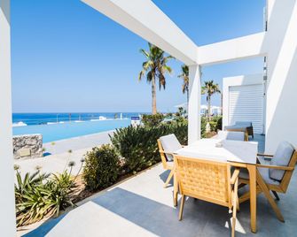 Sun Valley Resort & Residency Hotel - Ozankoy - Balcony