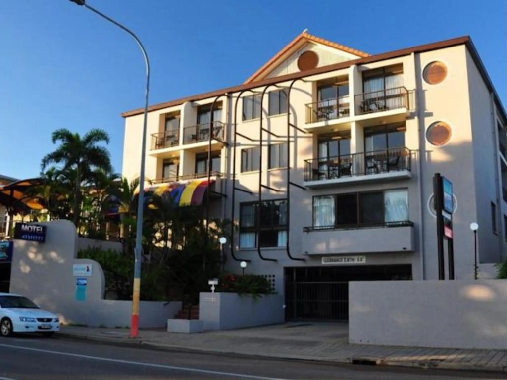 Waters Edge The Strand