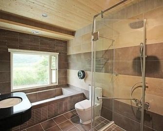 Cai Feng B&B - Ji'an Township