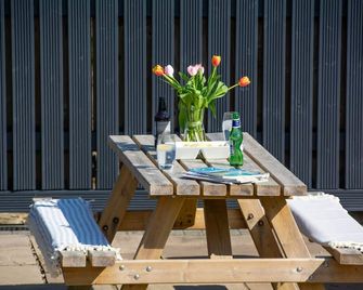80 Breeze Hill - Benllech - Patio