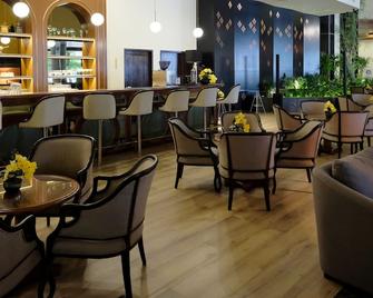 Royal Phuket City Hotel (SHA Plus+) - Phuket City - Bar