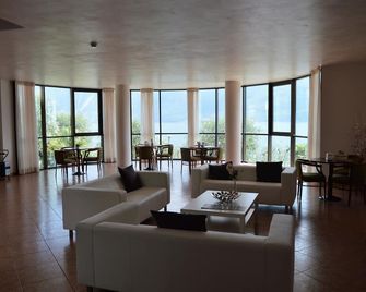 Hotel Mercedes - Limone sul Garda