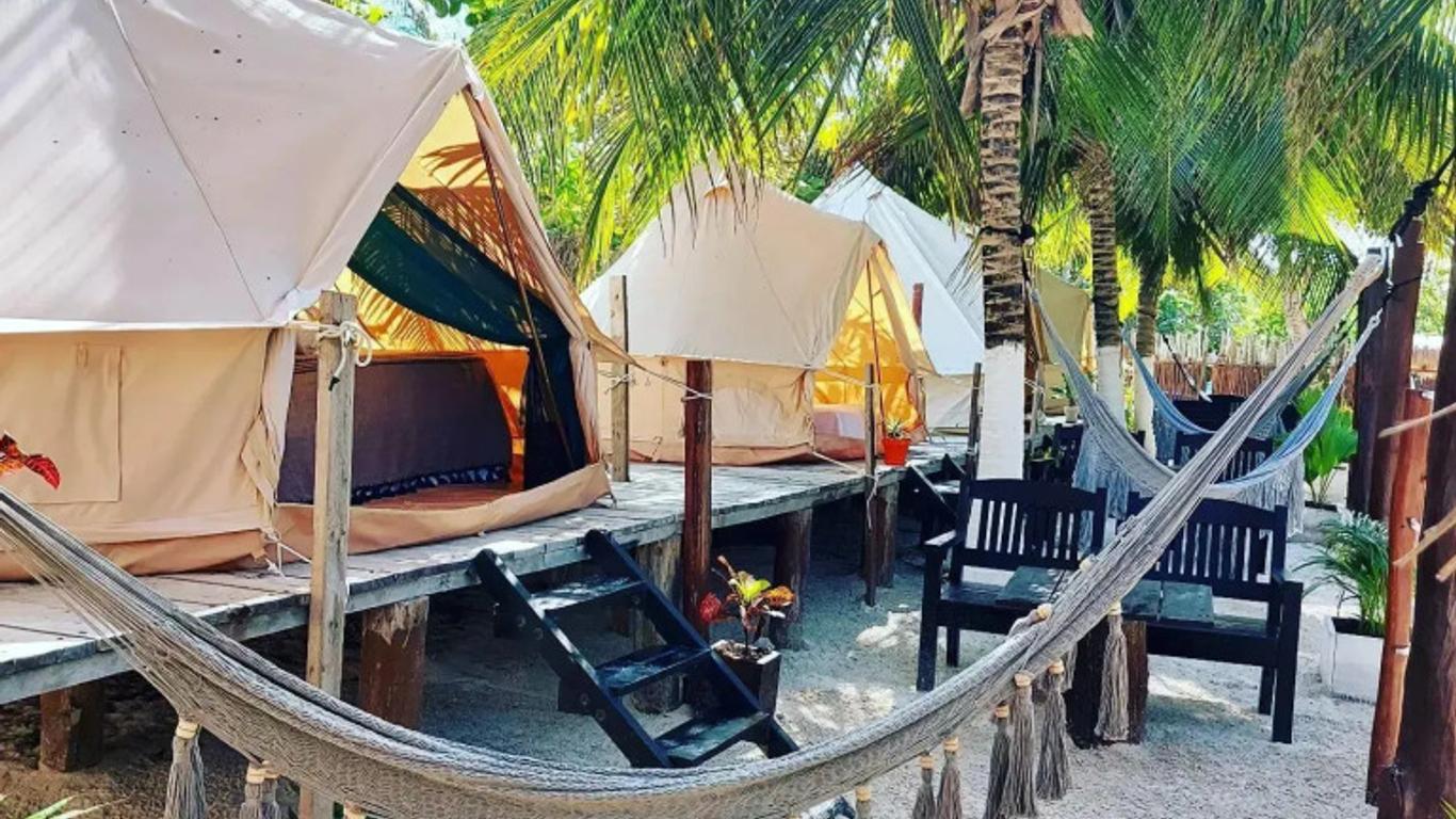 Playa Las Palmas Glamping Tulum
