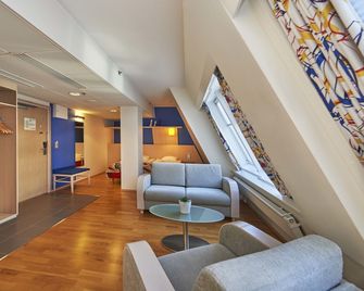 Scandic Hakaniemi - Helsinki - Phòng khách