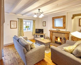 Host Stay Green Willow - Ripon - Living room