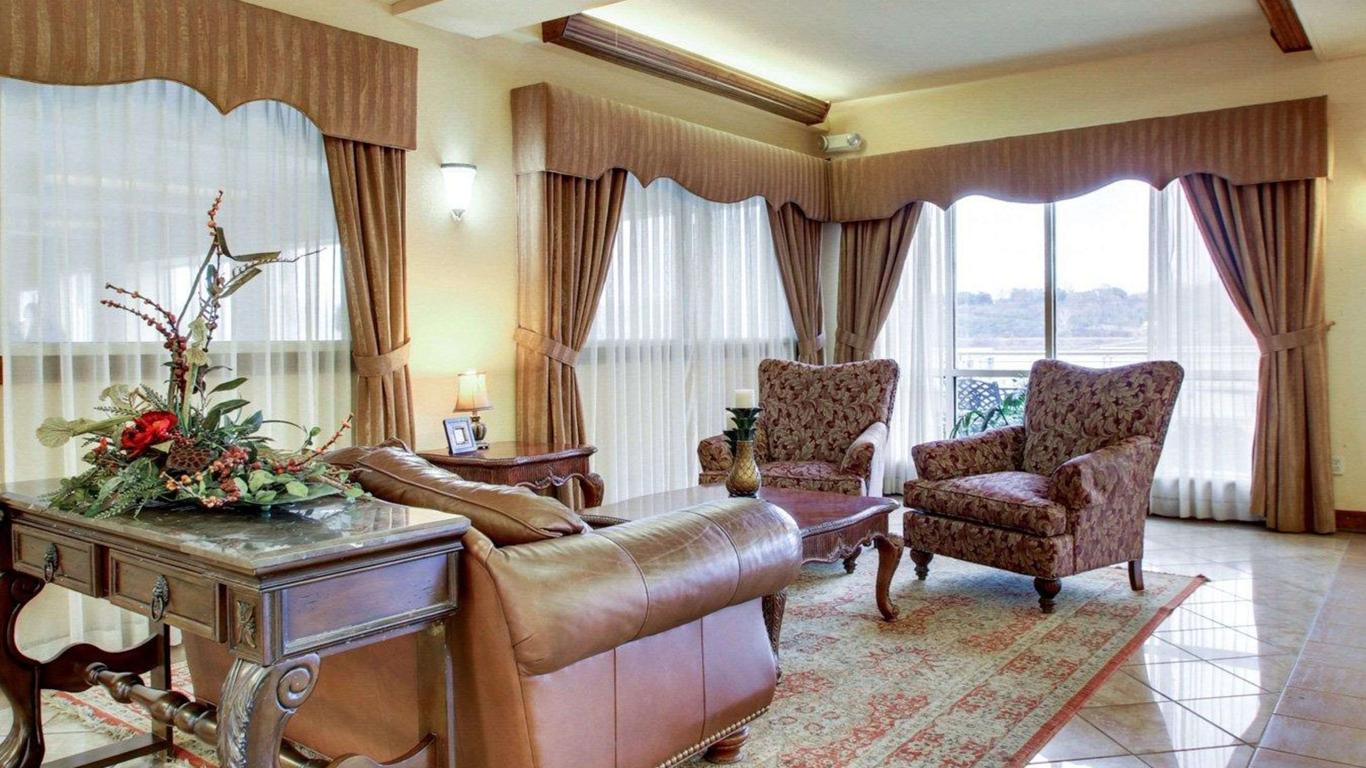 Clarion Suites