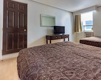 Capital O Hotel Colon Express Guadalajara - גוואדאלחארה