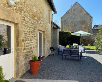 House 500 m from the beach in Aure sur mer - Aure-sur-Mer - Patio