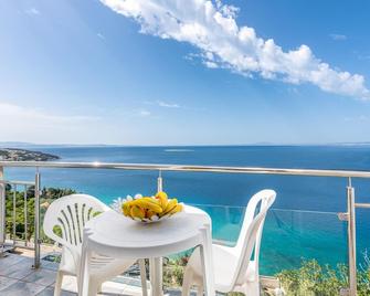 Awesome Apartment In Stara Baska - Stara Baška - Balkon