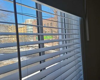 Nice apartment in Rimouski with parking - Rimouski - Balcony