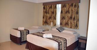 Grand Melanesian Hotel - Nadi - Bedroom