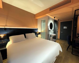 Tbilisi Edition - Design Hotel - Tiflis