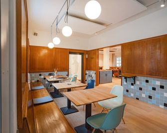 Zimmer 1, Doppelzimmer mit Dusche und WC - Oberkirch - Essbereich