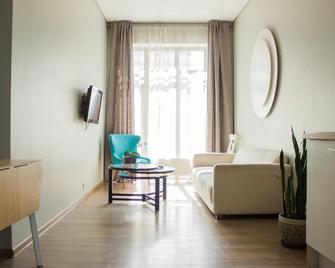 Owl Apartments - Kaunas - Living room