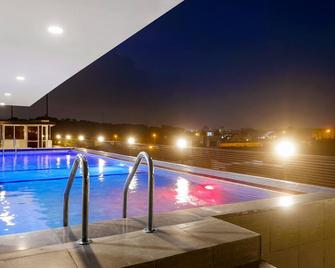 Aveon Hotel - Abuja - Bazén