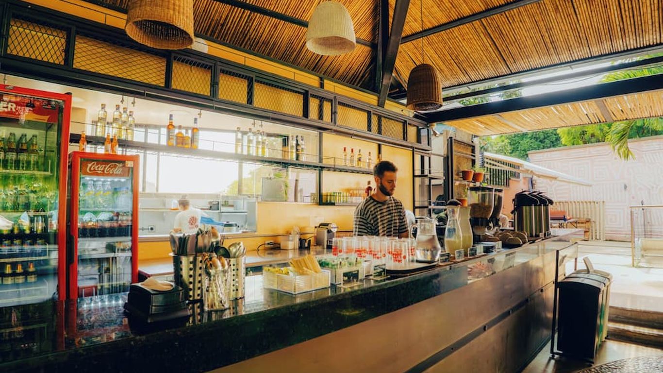 Viajero Cali Hostel & Salsa School