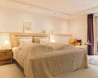 Ferienhaus Alpen Lodge und die Gams - St. Leonhard im Pitztal - Bedroom