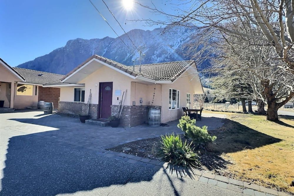 Taurean Vines Guest house - Keremeos - Edificio