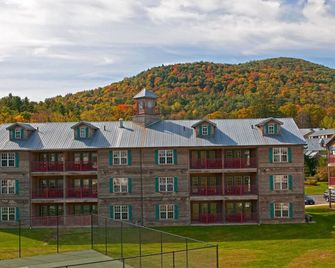 Big Chill + Big Thrill | Three 2BR Villas w/ Pools, Sauna & Arcade Fun - Lee - Budova