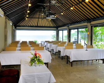 幽靜別墅小屋酒店 - 阿邦 - 餐廳