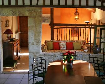 Full Nature, Private Pool, Between Avignon And Uzes, Mas Authentic Provence - Saint-Nazaire - Restaurante