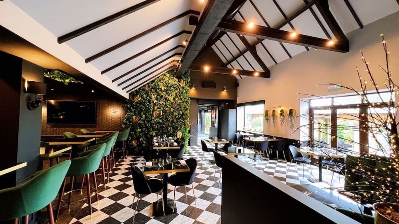 The Chesterton Hotel