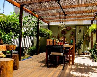Casa Perpetua Hotel D Charm - Manaus - Pátio
