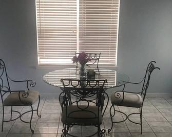 Charming 2-bedroom house with AC, WiFi in wonderful New Orleans - New Orleans