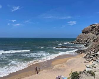 Ocean View Apartments - Lourinhã - Beach