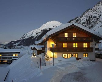 Pension Regina - Lech am Arlberg - Building