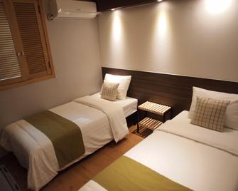 Hotel Park Hill Myeongdong - Seoul - Bedroom