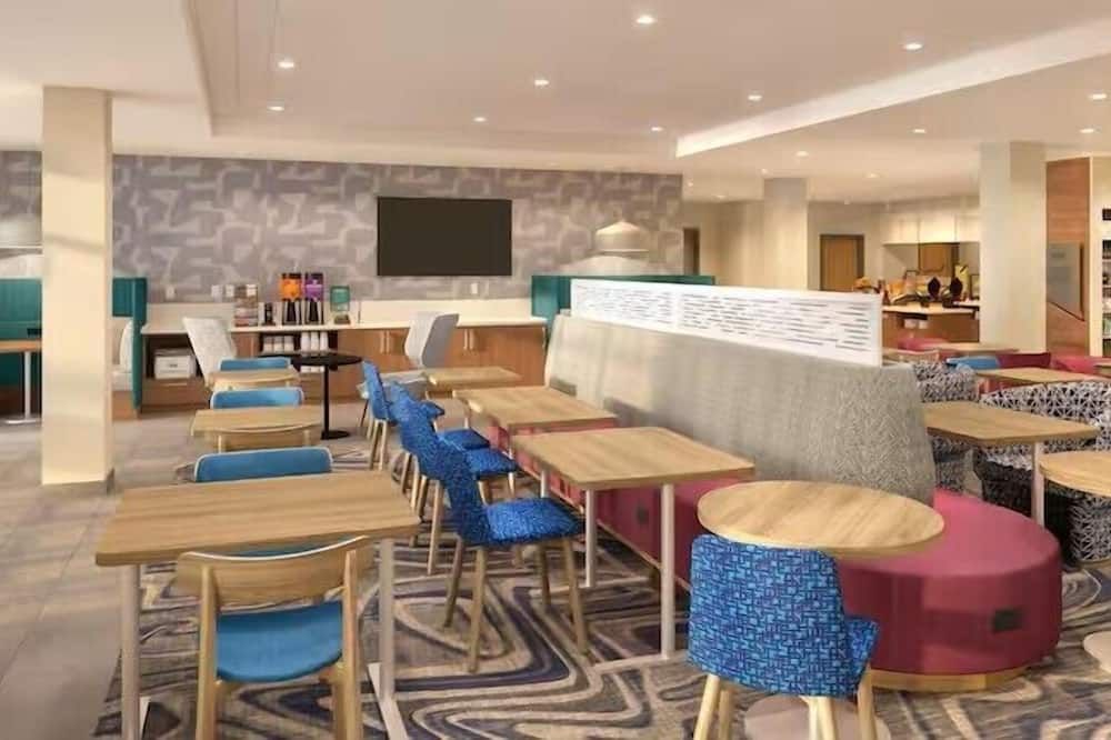 Home2 Suites by Hilton Chelmsford Lowell - Chelmsford - Bar