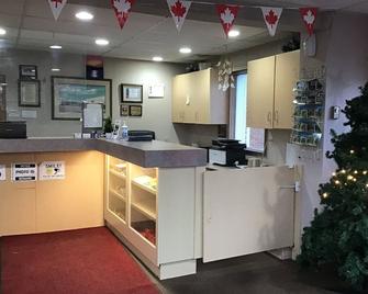 Kingsway Inn - Thunder Bay - Lễ tân