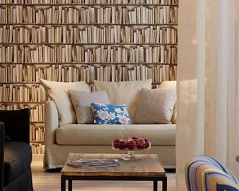 Hotel America - Cannes - Living room