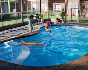 Arkana Motor Inn & Terrace Apartments - Mount Gambier - Pool