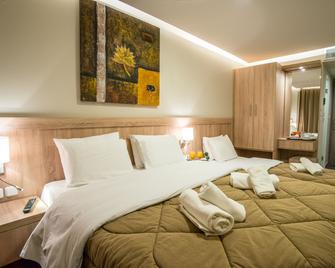 Argo Hotel Piraeus - Pireus - Quarto