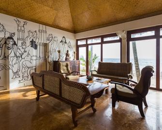 Azure Tides Marari - Alappuzha - Living room