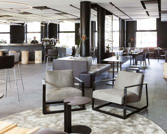 Novotel Bern Expo - Berna - Edifício