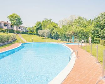 Sky Over Lake - Italian Homing - Padenghe sul Garda - Pool