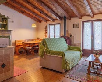 Apartment Il sogno di Elvira by Interhome - Domaso - Huiskamer