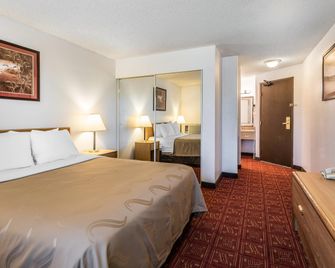 퀄리티 인 오셀로 - 오델로 - 침실